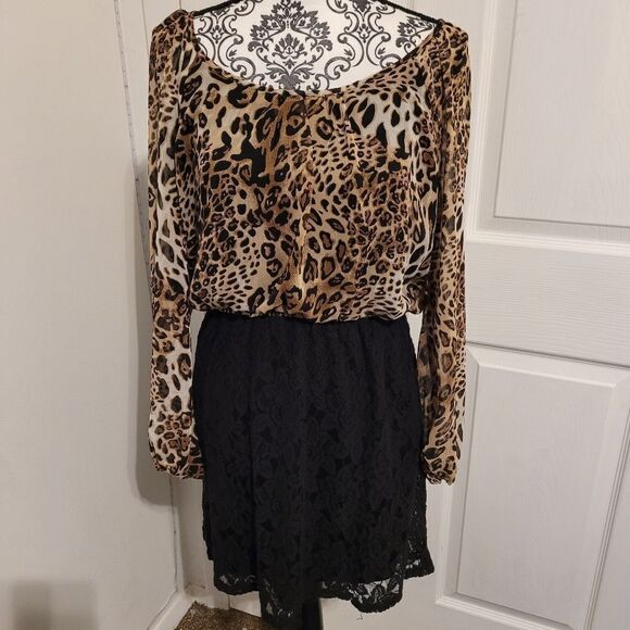 Speechless Dresses & Skirts - Speechless leopard design and lace dress